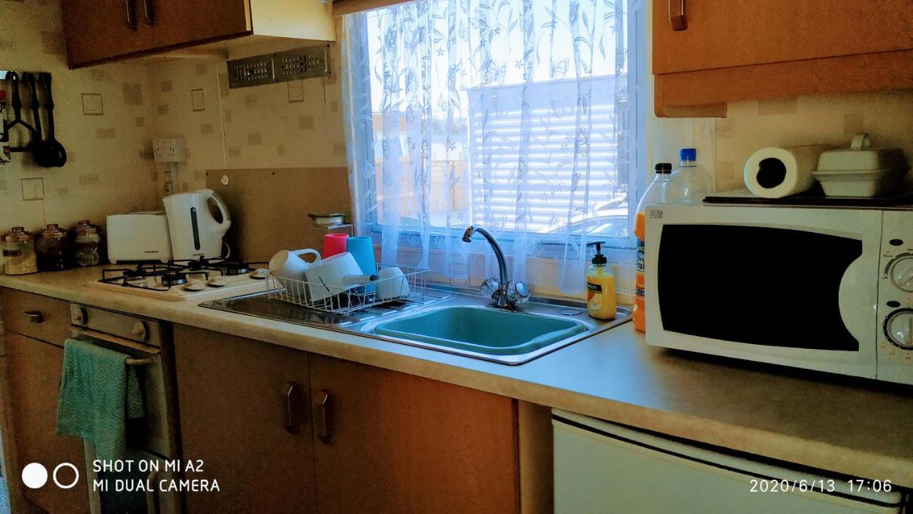 Gina'S Static Caravan,118 Sandsgate Hemsby Exterior foto
