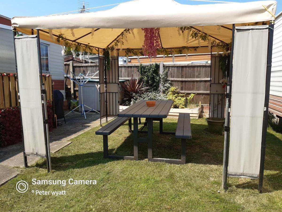 Gina'S Static Caravan,118 Sandsgate Hemsby Exterior foto